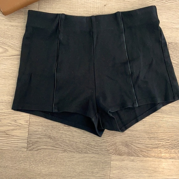 Charlotte Russe Shorts - Picture 2 of 2